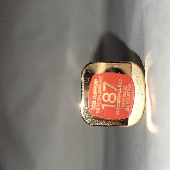 LIPSTICK BUNDLE - Picture 4 of 4